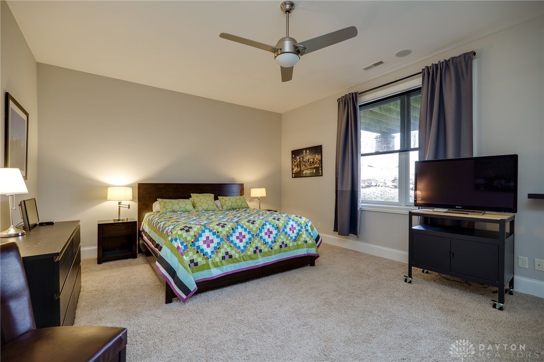 856 Willow Oak Court