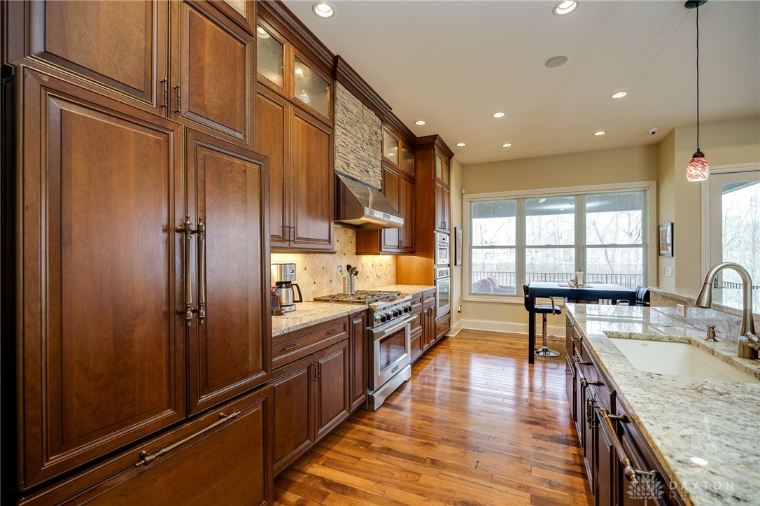 856 Willow Oak Court