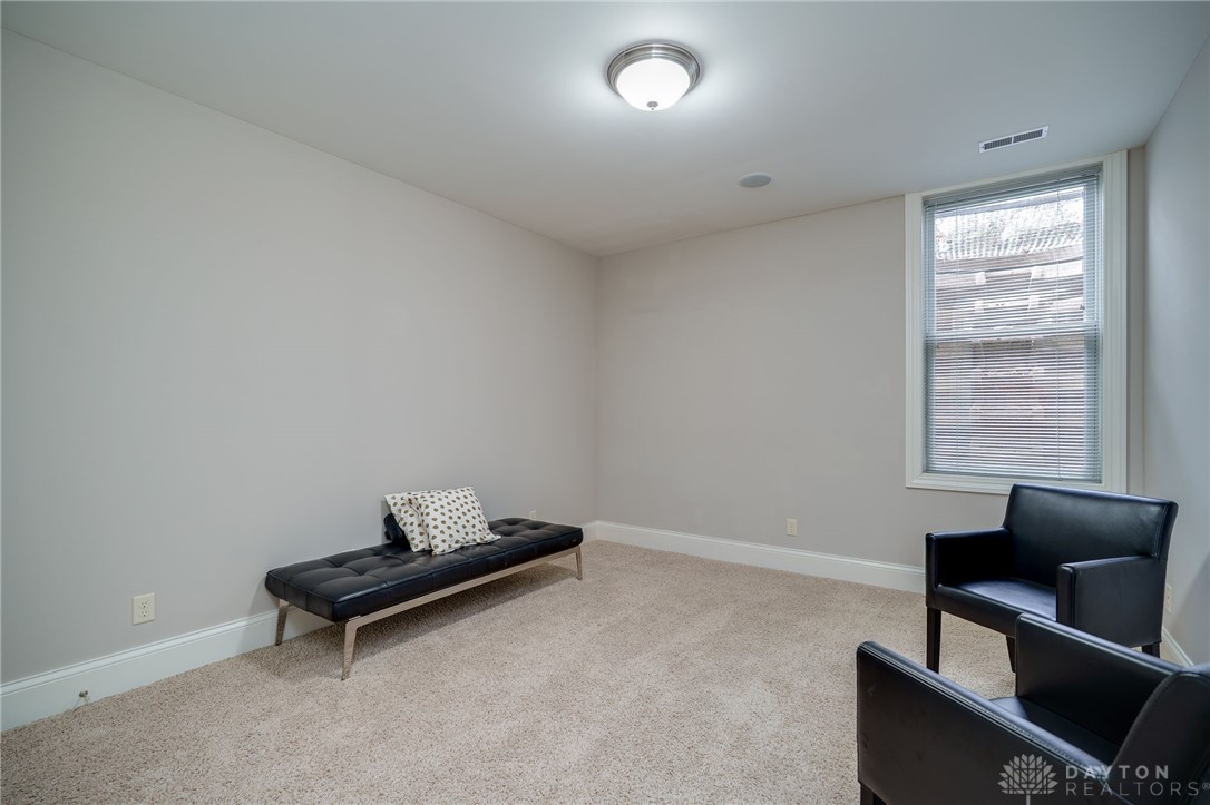 856 Willow Oak Court