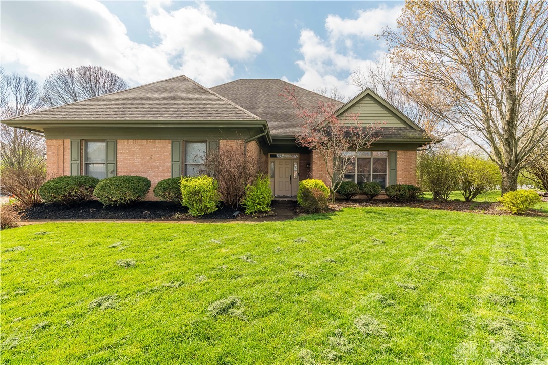 10680 Meadowfields Court