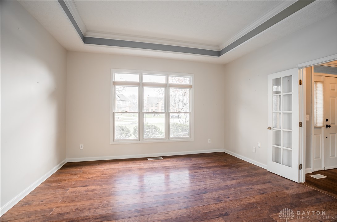 10680 Meadowfields Court