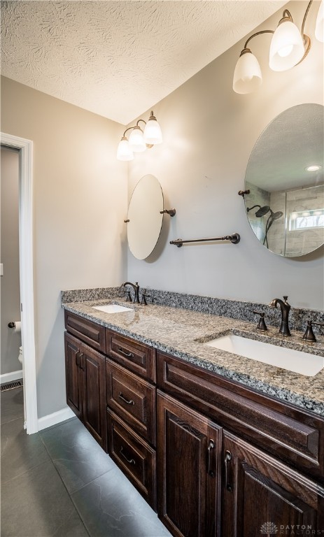 10680 Meadowfields Court