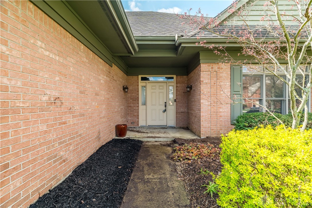 10680 Meadowfields Court