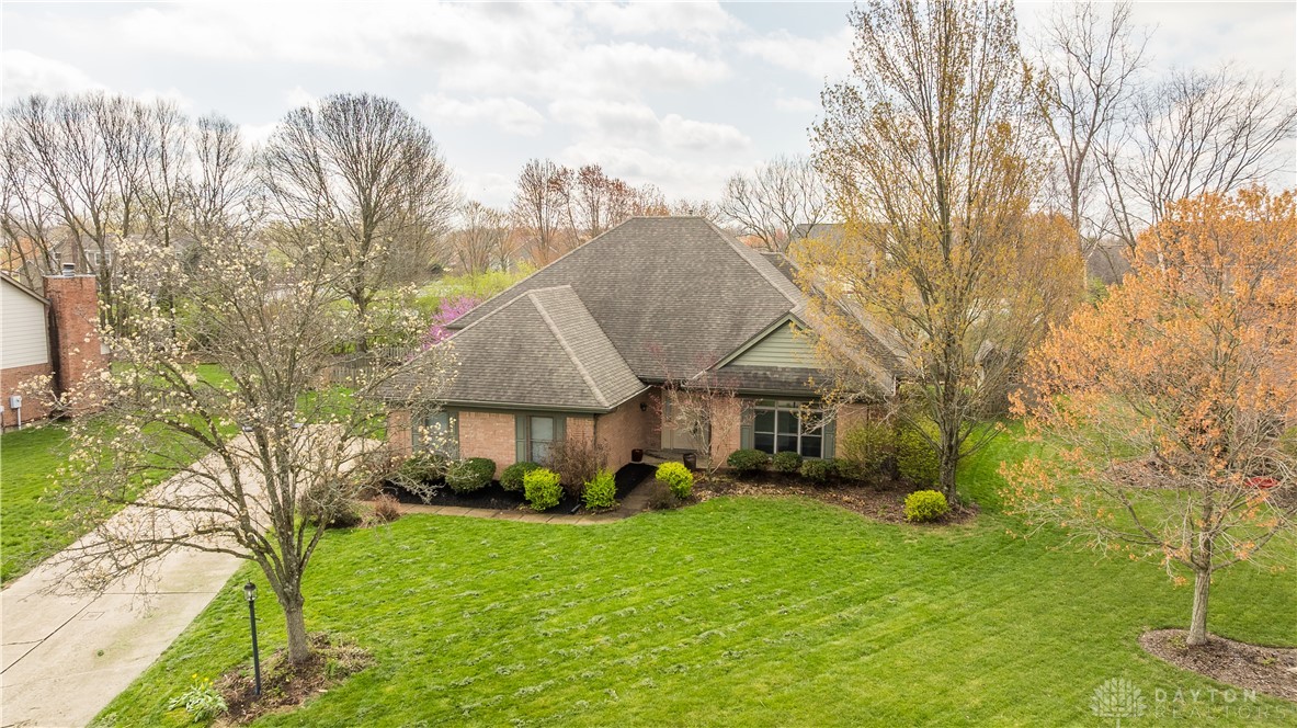 10680 Meadowfields Court