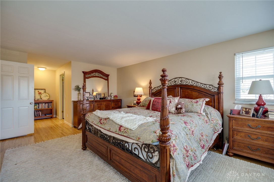 5488 Woodbridge Lane