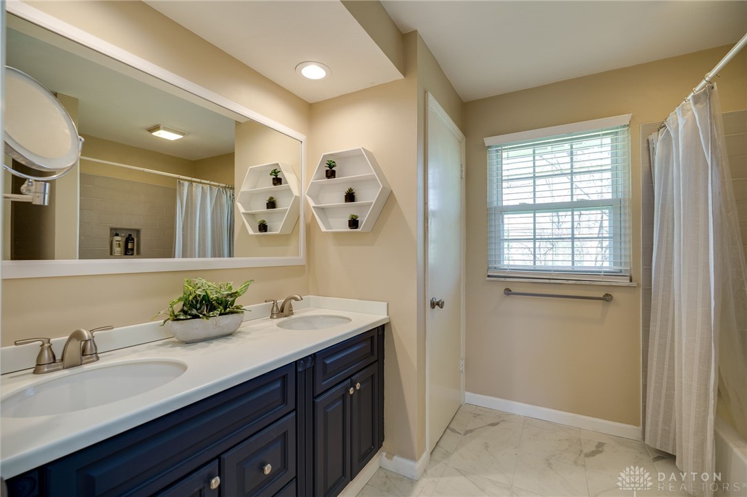 5488 Woodbridge Lane