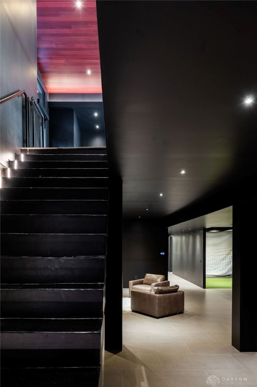 2360 Signal Hill Road