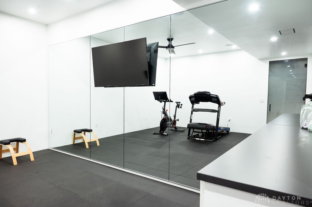 2360 Signal Hill Road