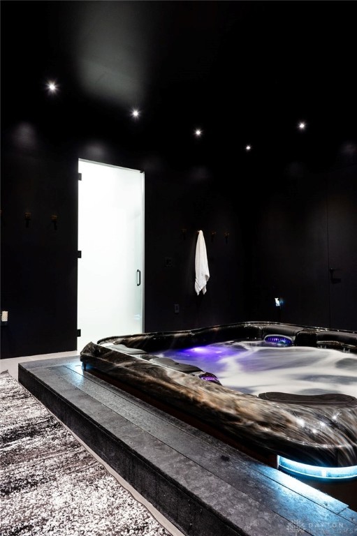 2360 Signal Hill Road