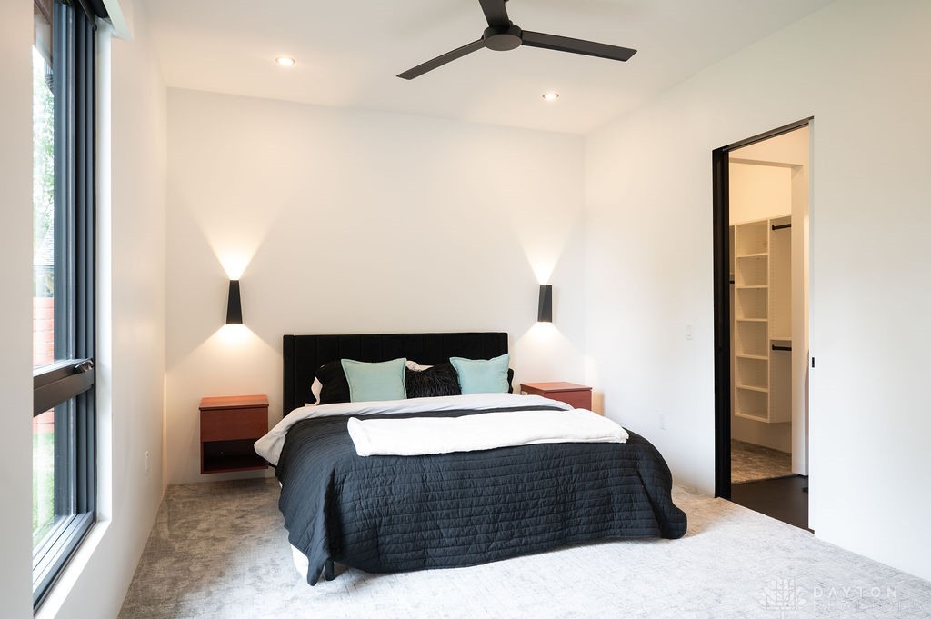 2360 Signal Hill Road