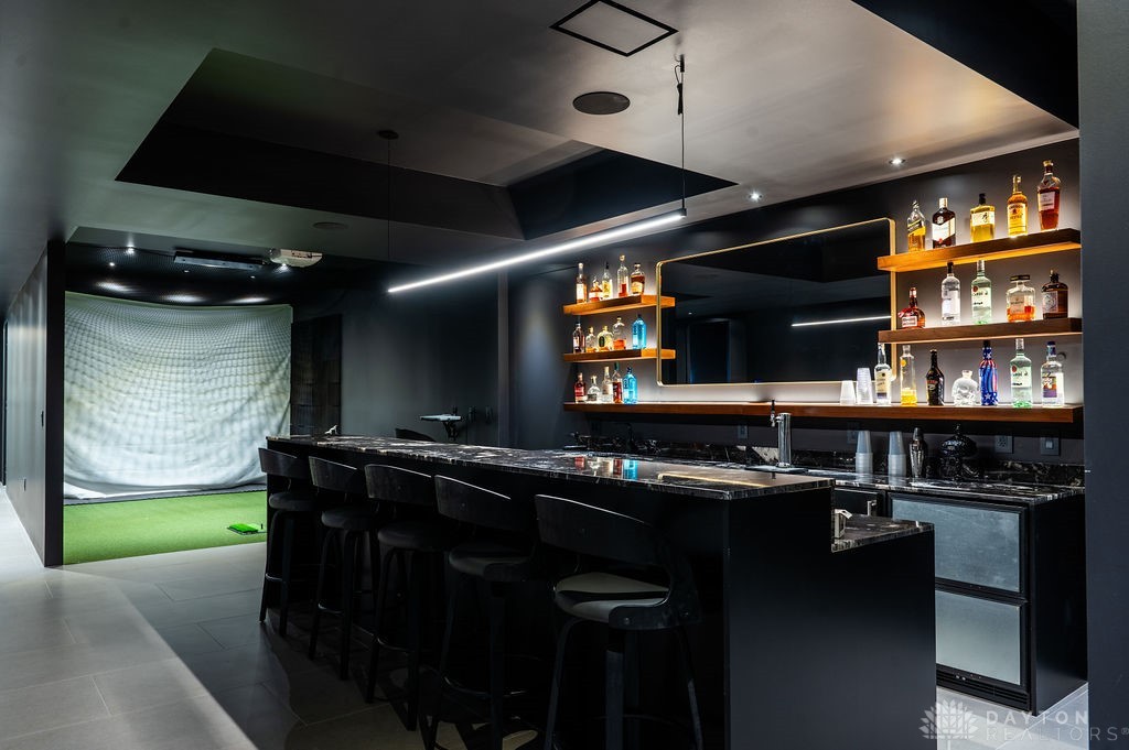 2360 Signal Hill Road