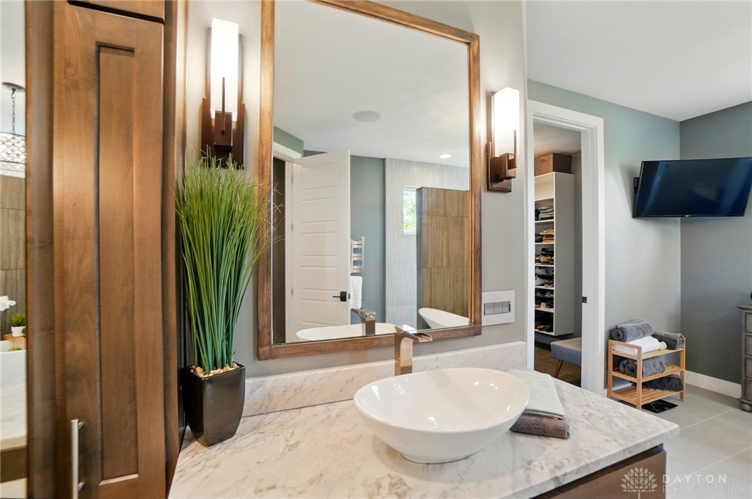 584 Grand Wood Court