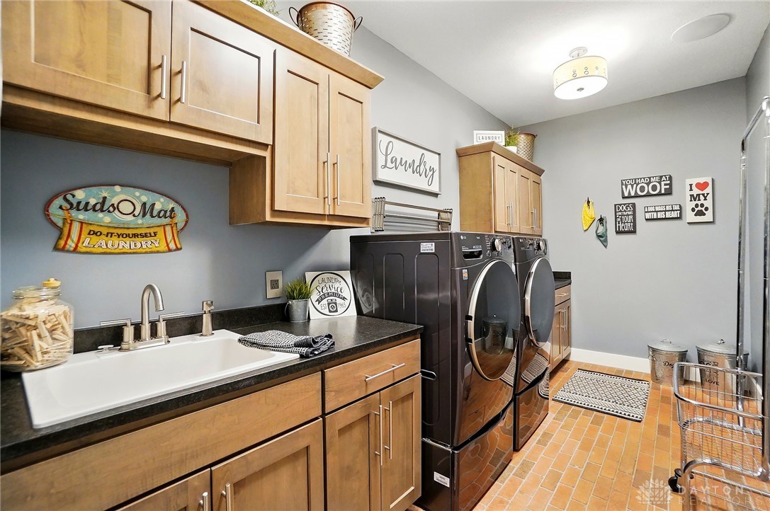 584 Grand Wood Court