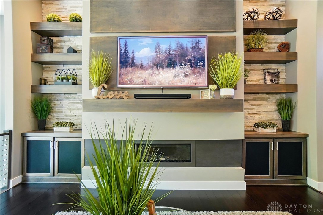 584 Grand Wood Court