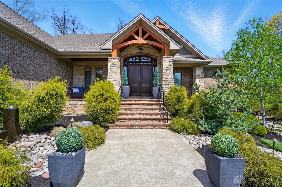 584 Grand Wood Court