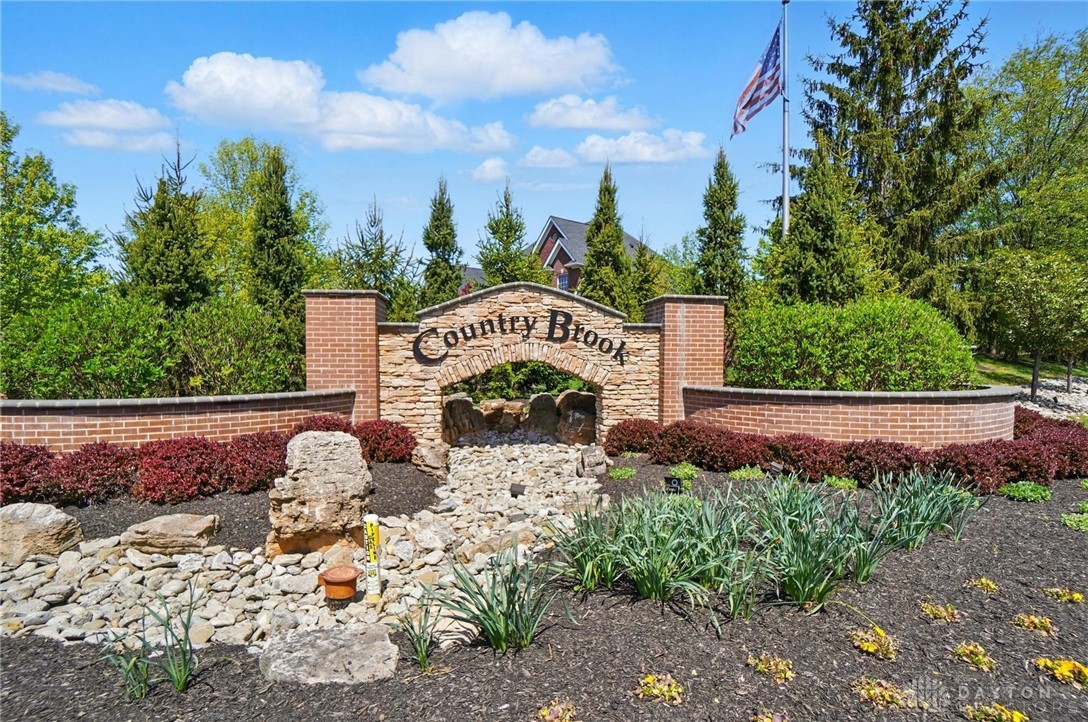 584 Grand Wood Court