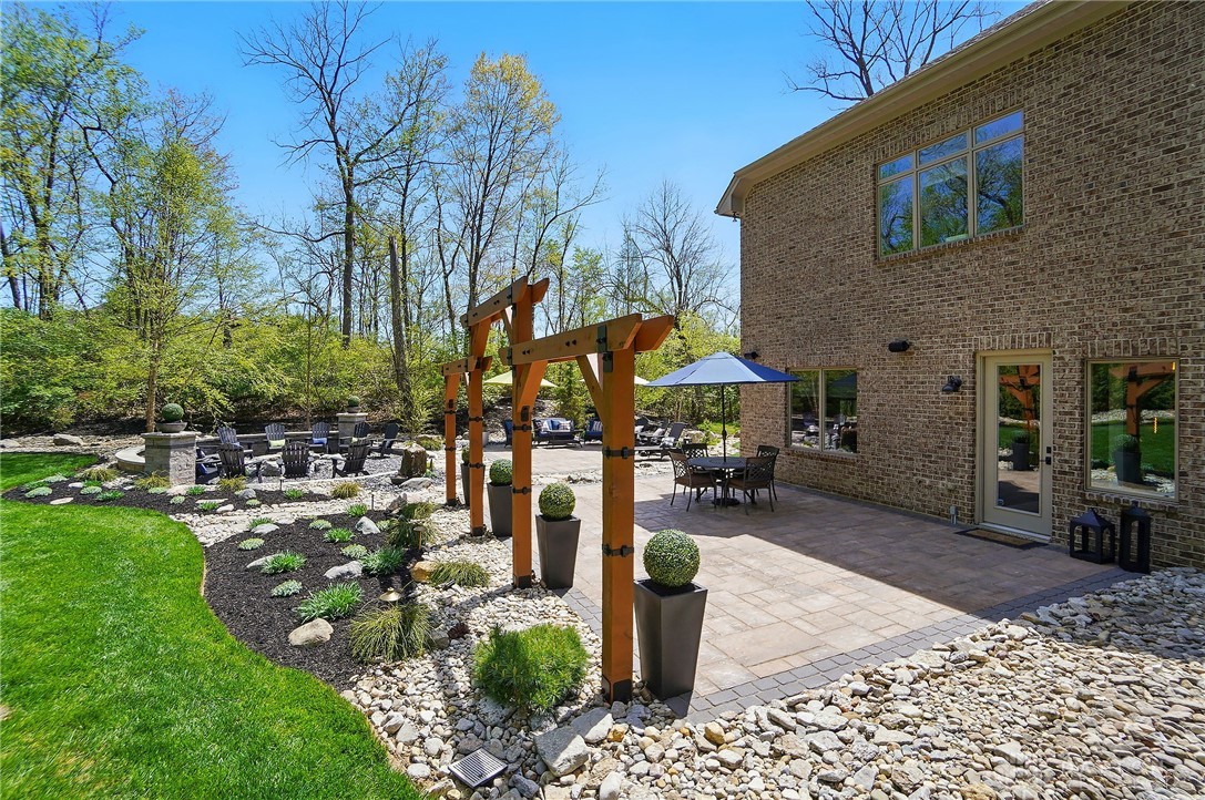 584 Grand Wood Court