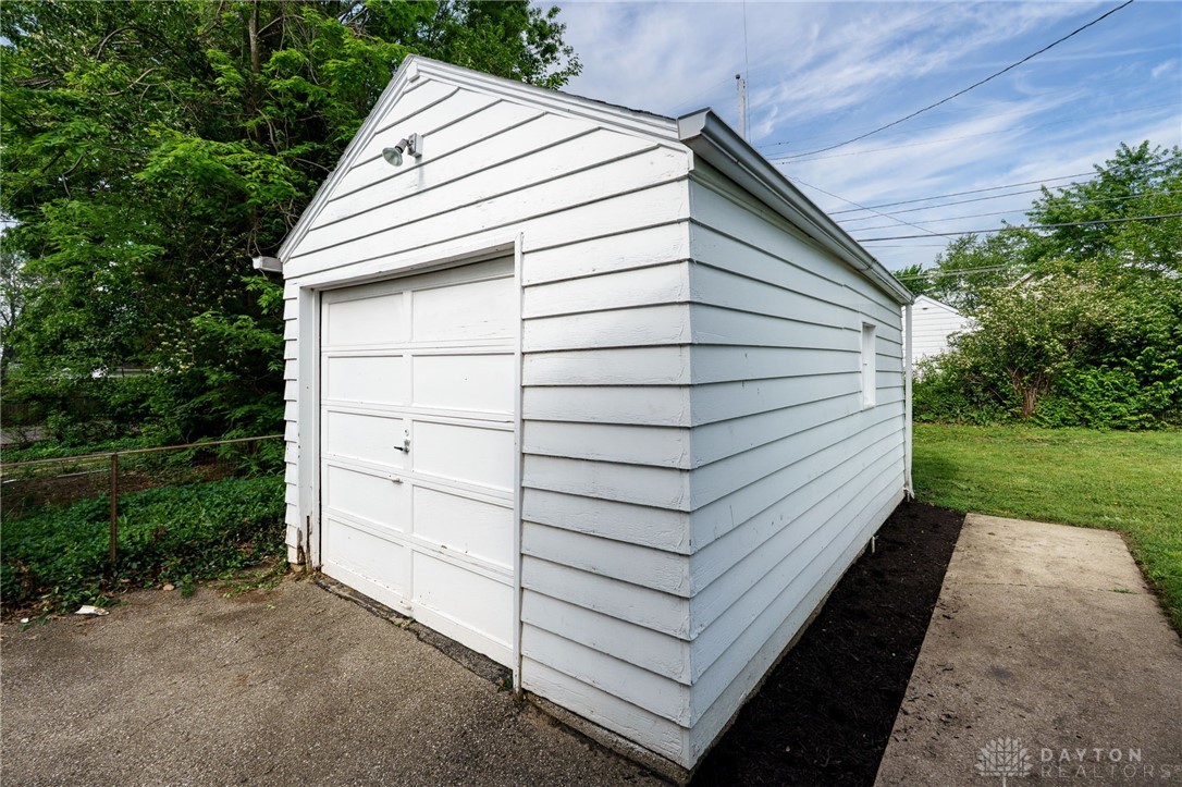 2121 S Smithville Road