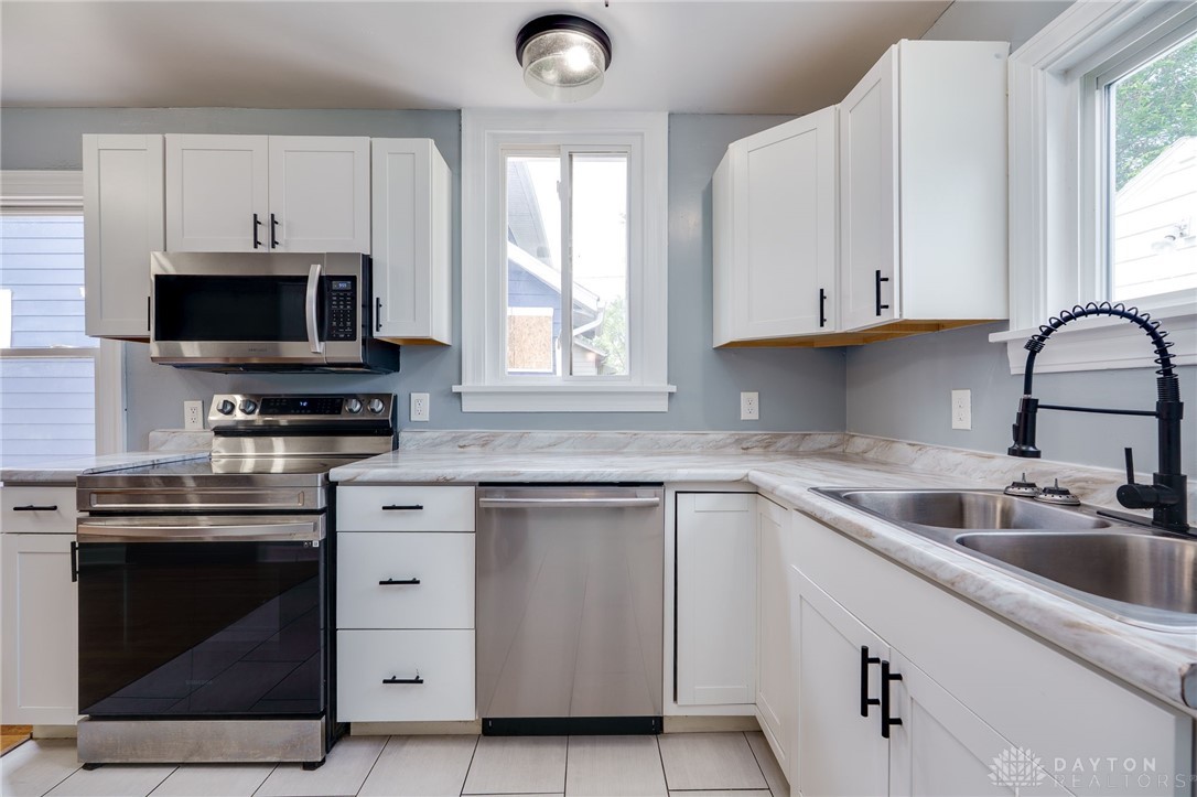 2121 S Smithville Road