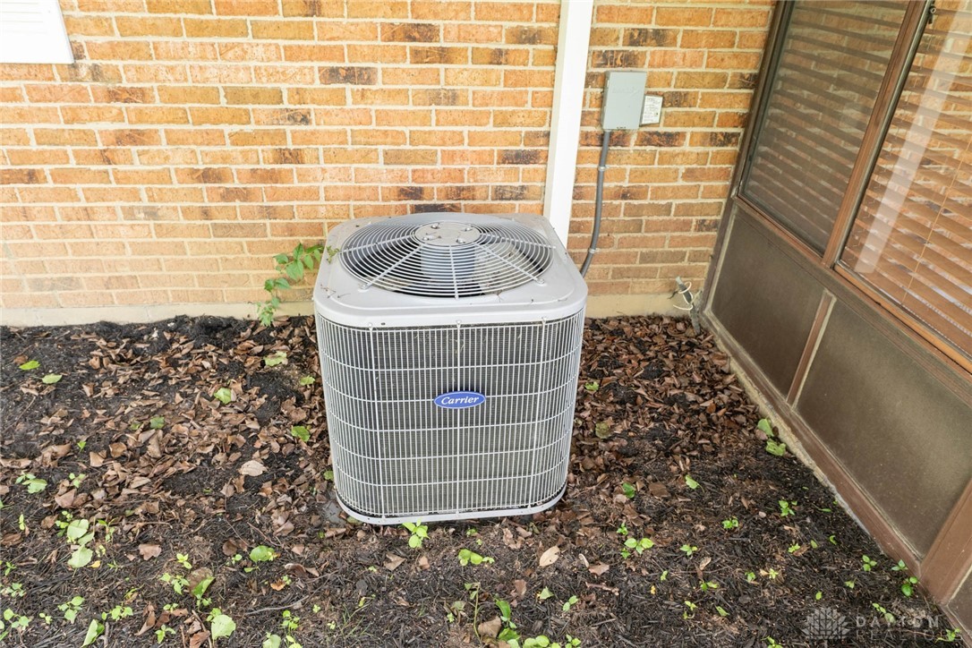 6820 Willow Creek Drive