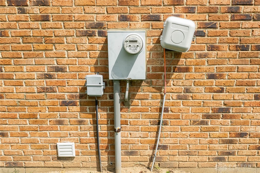 6820 Willow Creek Drive