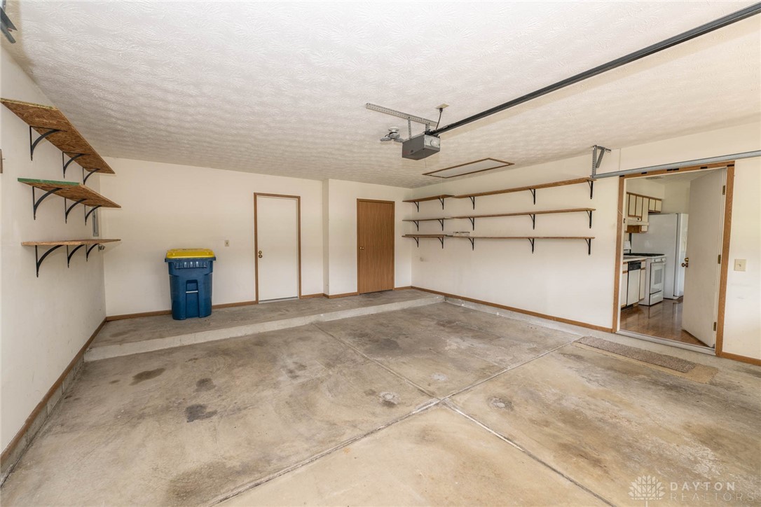 6820 Willow Creek Drive