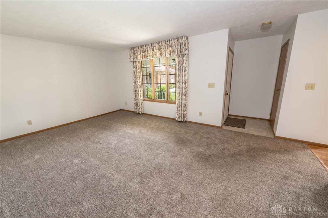 6820 Willow Creek Drive