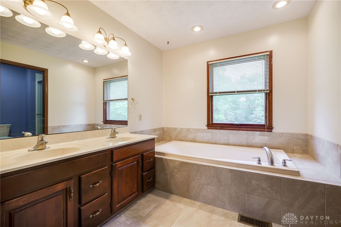 1404 Saint Andrews Court