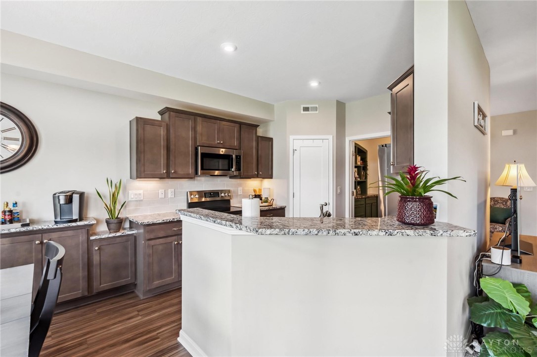 21 Pebble Brook Place