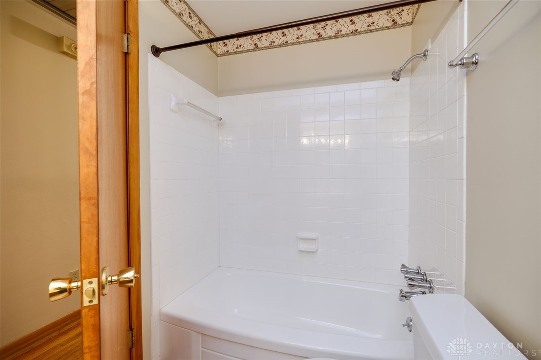 4717 Briar Knoll Drive