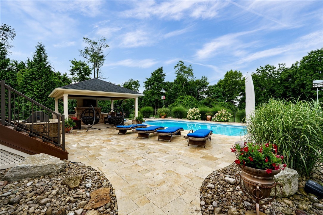 8533 Silver Oak Court