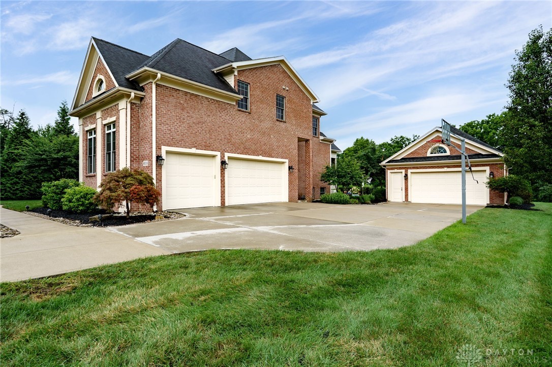 8533 Silver Oak Court