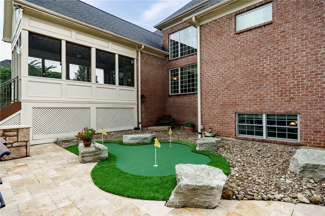 8533 Silver Oak Court