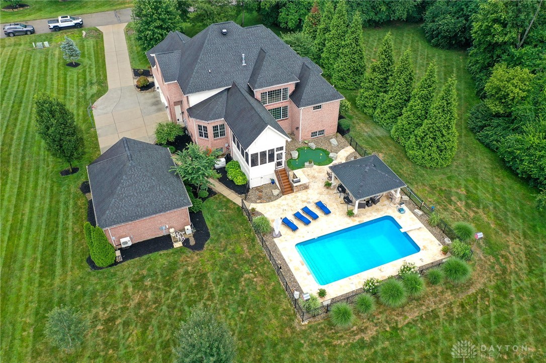 8533 Silver Oak Court