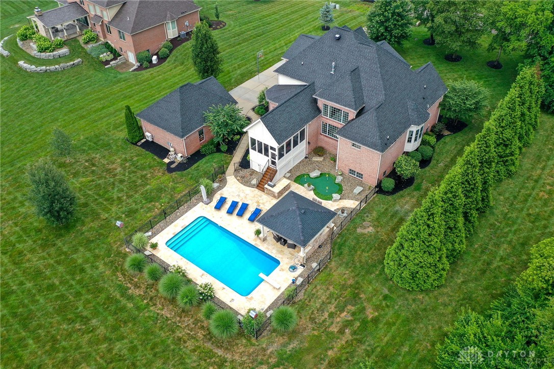 8533 Silver Oak Court