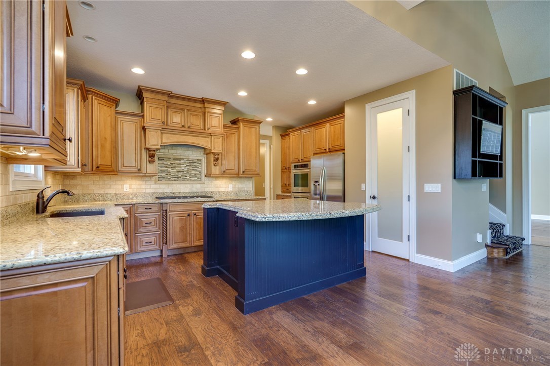 8533 Silver Oak Court