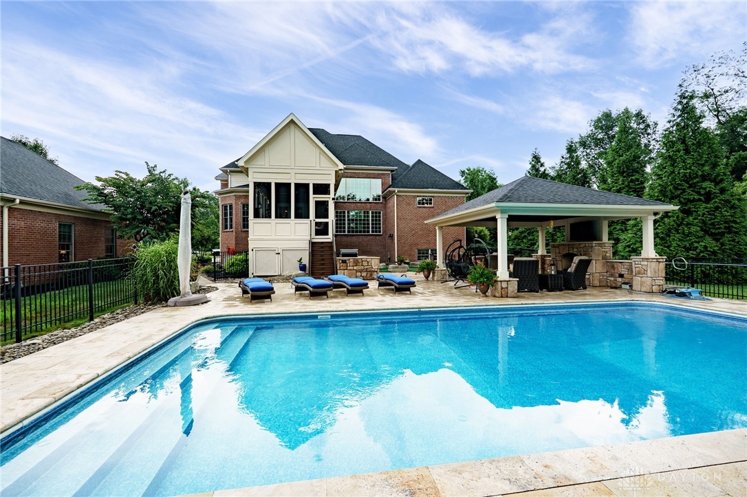 8533 Silver Oak Court