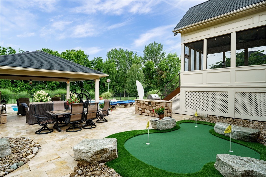 8533 Silver Oak Court