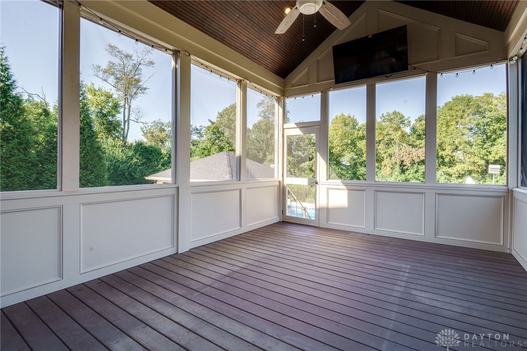 8533 Silver Oak Court