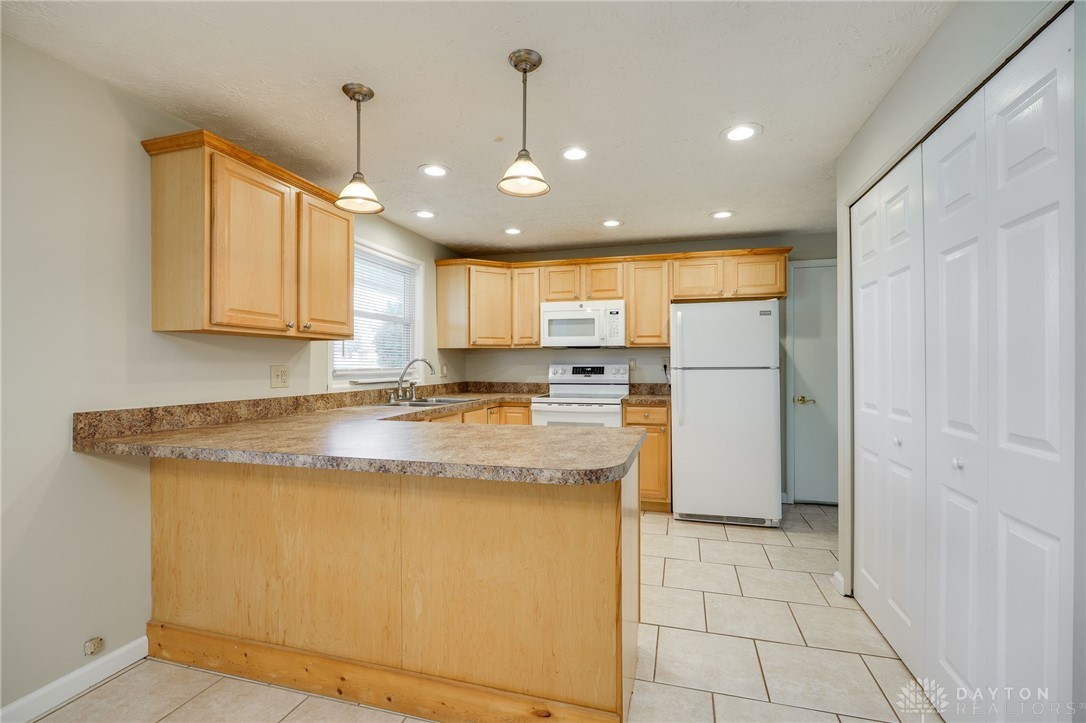 160 E Alex Bell Road