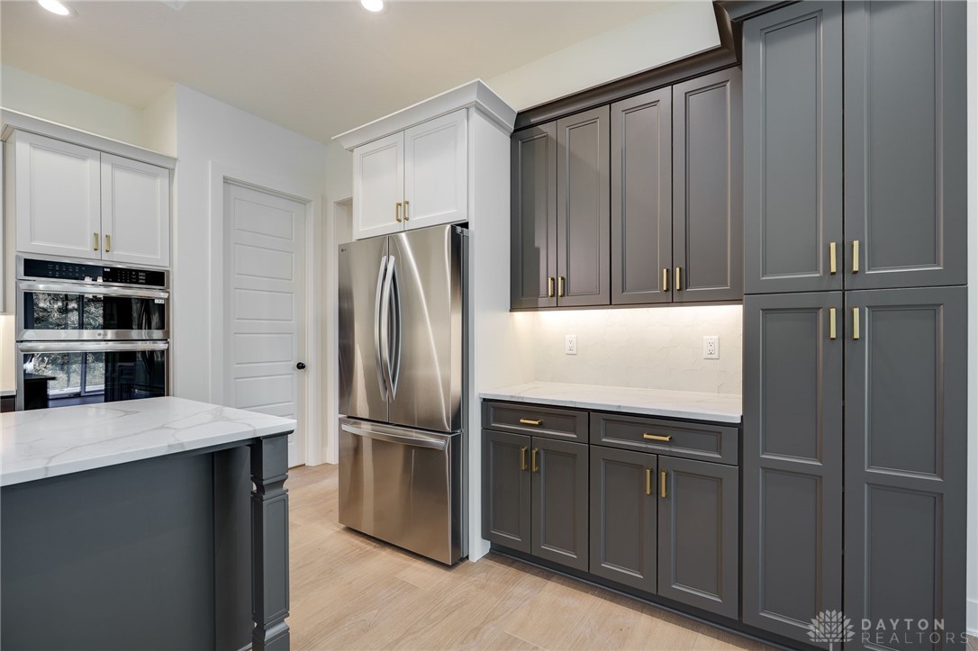 860 Hidden Branches Drive