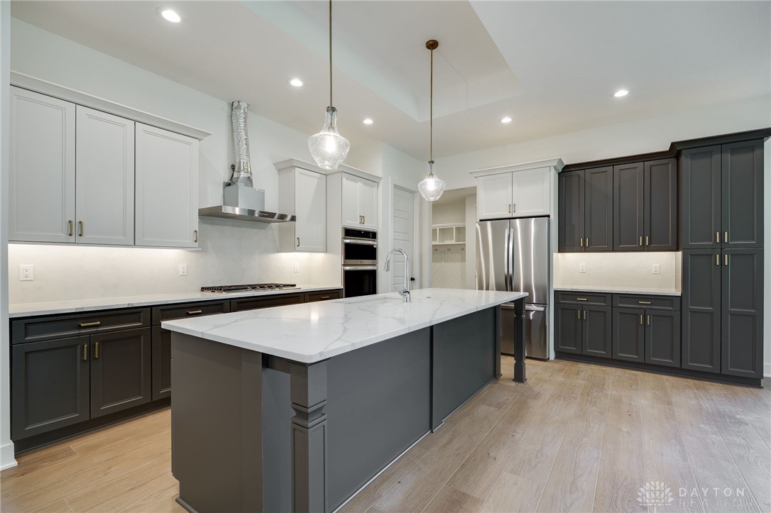 860 Hidden Branches Drive