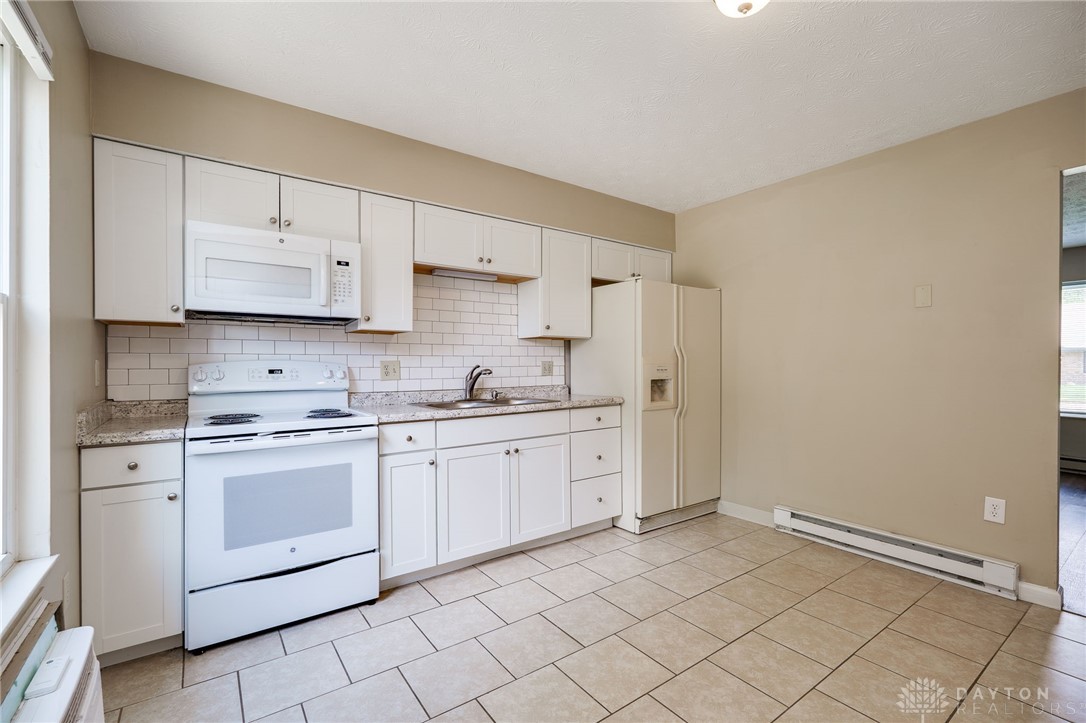 1855-1861 N Lakeman Drive