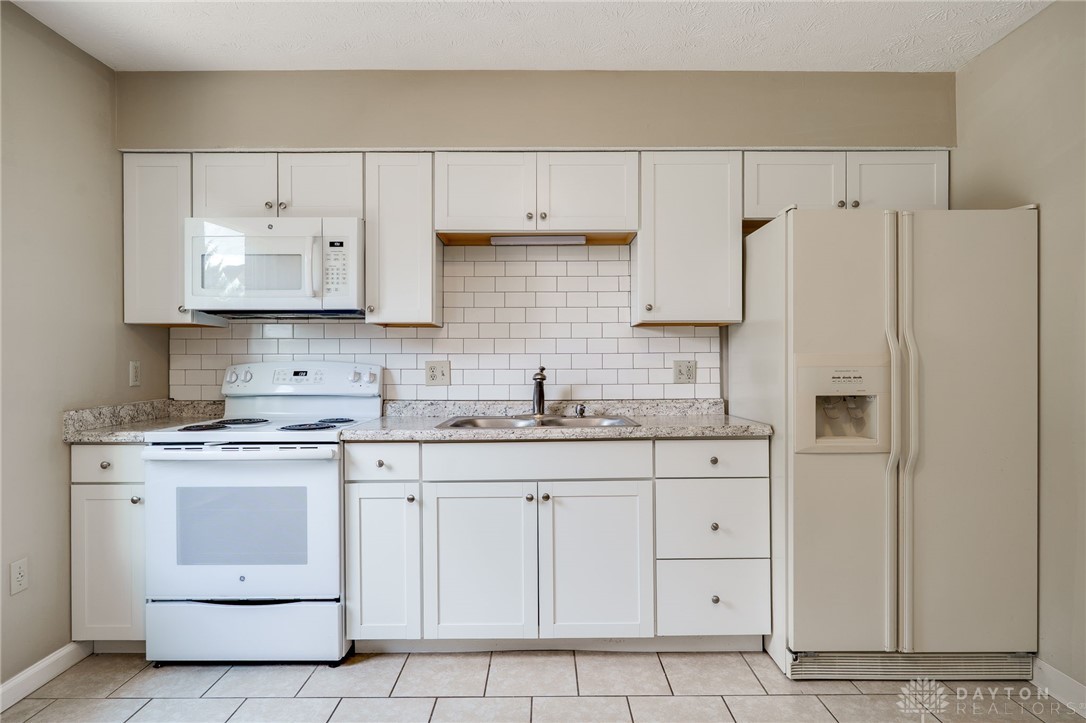 1855-1861 N Lakeman Drive