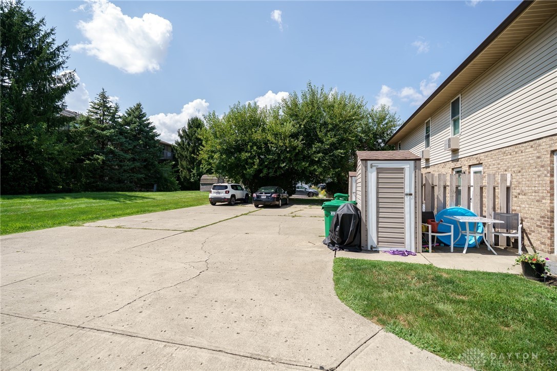 1855-1861 N Lakeman Drive