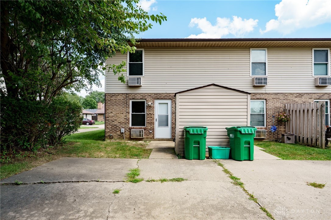 1855-1861 N Lakeman Drive