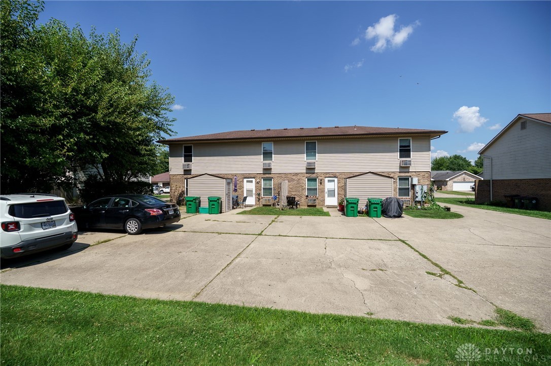 1855-1861 N Lakeman Drive