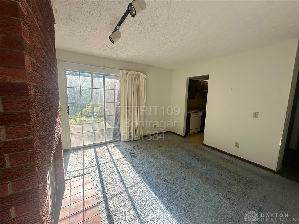 8760 Shadycreek Drive 8758