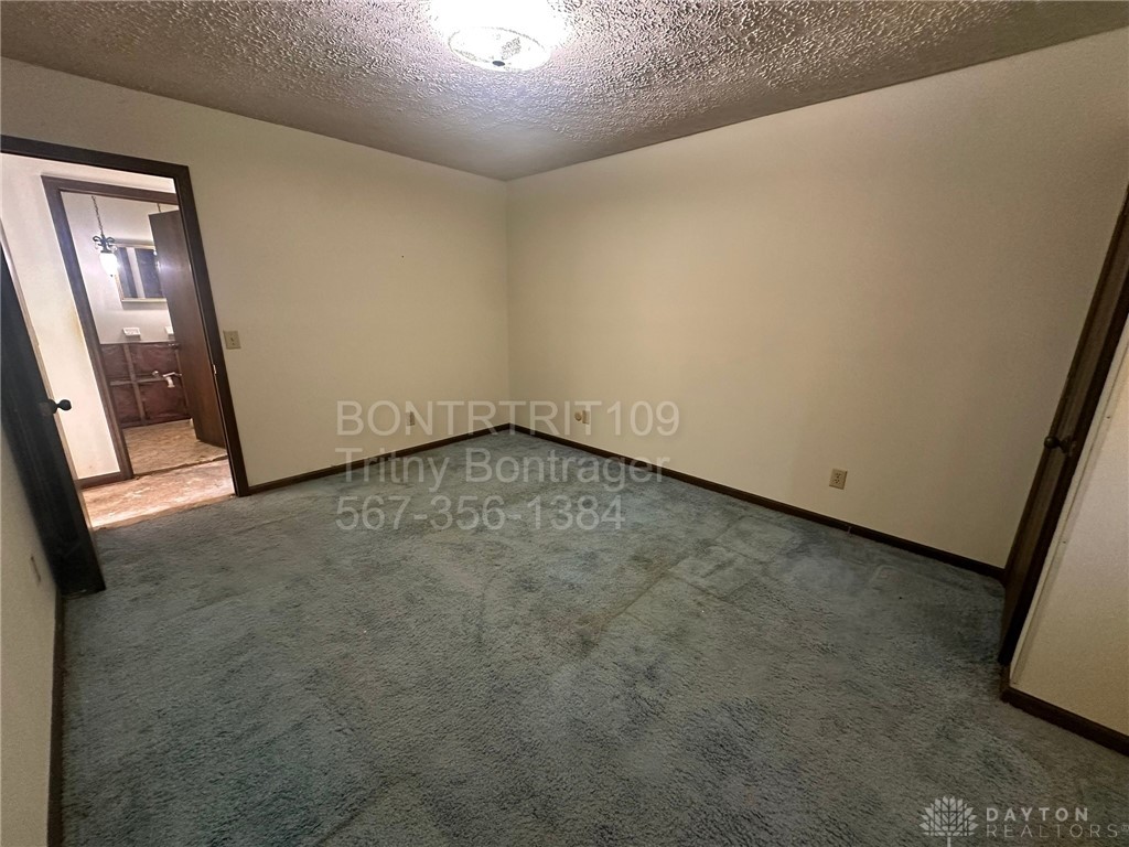 8760 Shadycreek Drive 8758