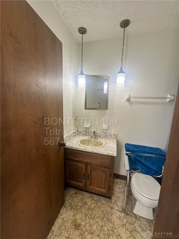 8760 Shadycreek Drive 8758